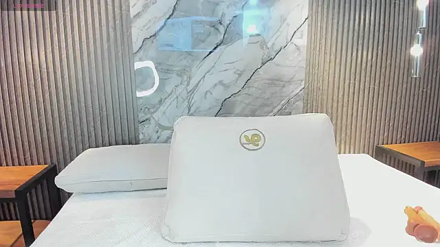 hanna steel online show from July 15, 4:55 pm
