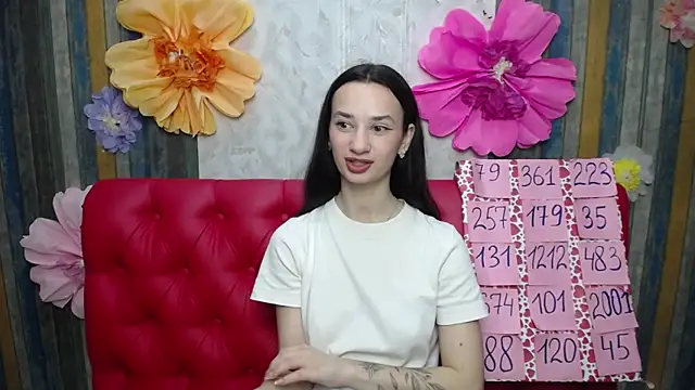 Je55icaBreeze online show from May 26, 5:07 am