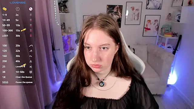 Elisabeth Binder online show from July 21, 3:29 am