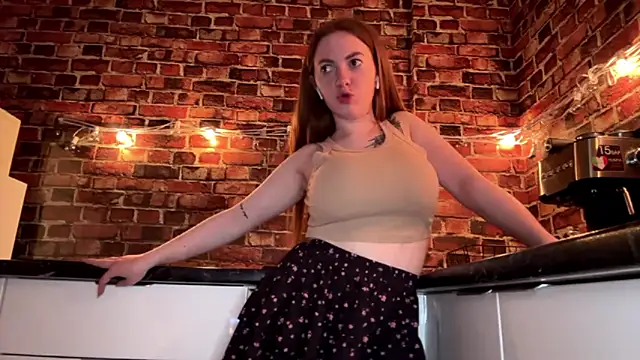 TaliaPacitto online show from March 25, 5:27 pm