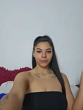 Crissdesire online show from May 31, 1:39 pm
