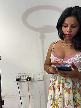 hornysofiya online show from July 16, 6:56 pm
