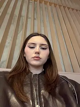 AnitaFly online show from May 20, 1:30 pm