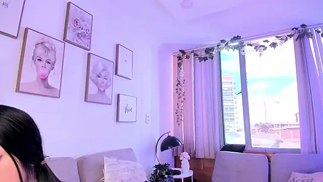 emilydolly  online show from May 23, 2:48 pm