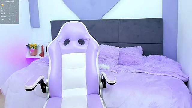 princess skinny  online show from June 25, 2:33 am