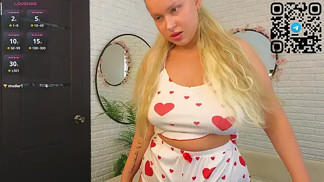 angelic coy online show from July 12, 11:11 am