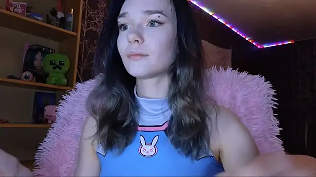 baby onface online show from July 25, 7:32 pm