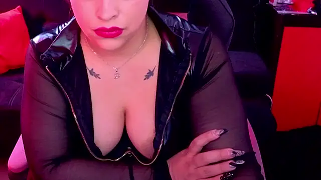 Toy and Pain online show from May 22, 7:23 pm