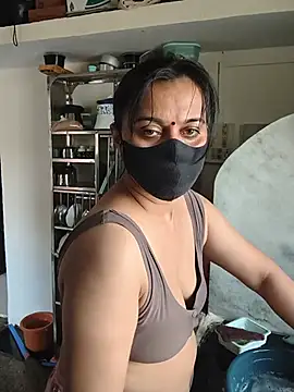 HeartlessGirl online show from June 20, 9:24 am