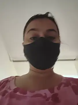 HeartlessGirl online show from July 26, 5:04 am
