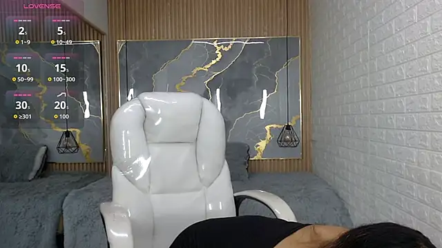 naty 18 online show from March 25, 8:12 pm