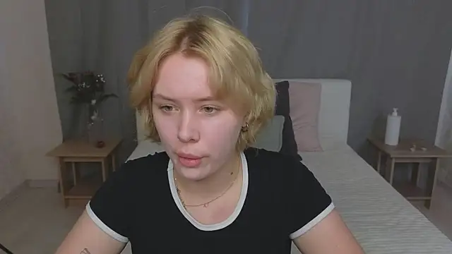 MelissaAvis online show from July 23, 6:21 am