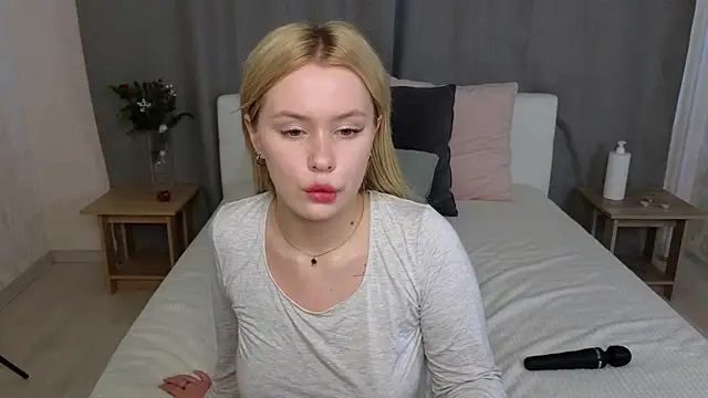 MelissaAvis online show from June 16, 6:58 am