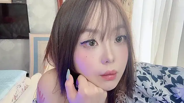 thelittlexx online show from July 26, 8:44 am