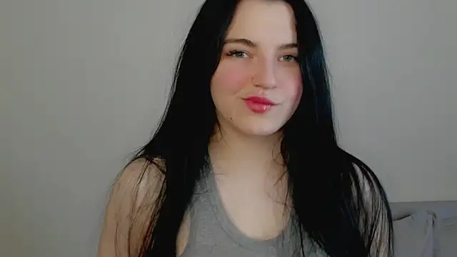 HloyaLarguza online show from March 31, 10:10 pm