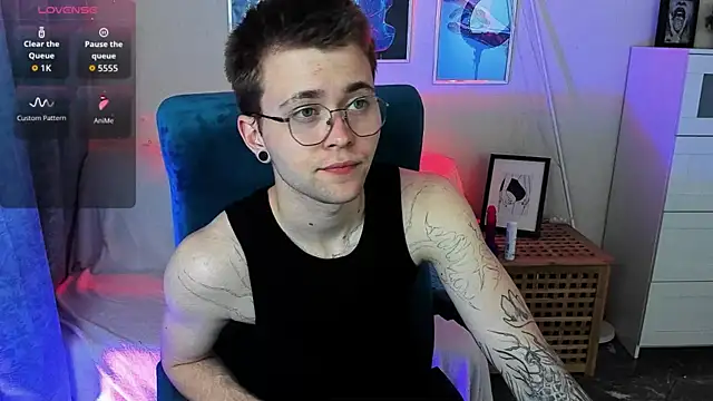 Thomas Norton online show from May 20, 8:39 pm