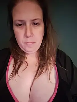 023thickandjuicy07 online show from July 23, 4:31 am