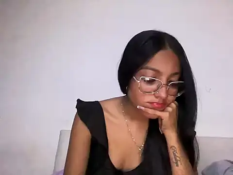 Reinita19 online show from April 30, 4:56 pm