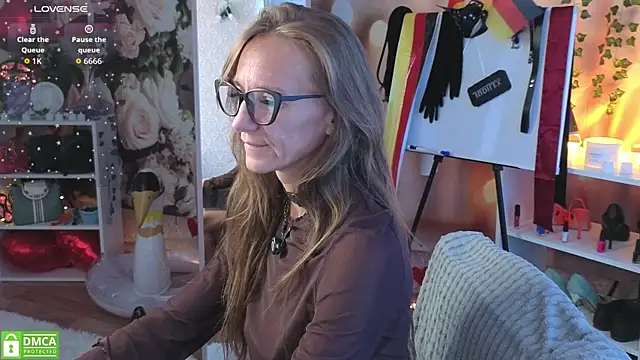 jesica mooonn online show from July 3, 3:56 am