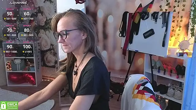 jesica mooonn online show from July 10, 3:29 am