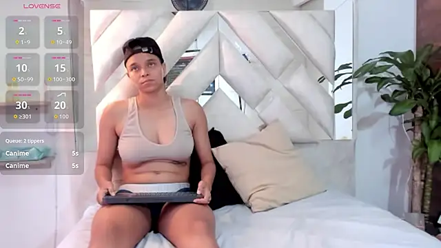 Natasha and zoe  online show from June 1, 6:20 pm
