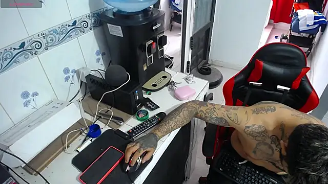 allison maxtattoo  online show from July 18, 7:16 pm