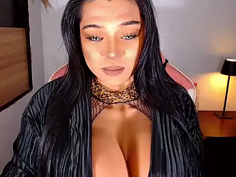 CyraHasABigCock online show from July 24, 5:16 am