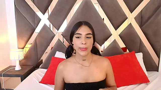 SaraStevenn online show from May 28, 7:56 pm