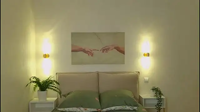 MellyAlfayi online show from April 7, 9:11 am