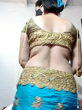 Sexyy Bhabhi 143 online show from May 3, 5:55 am