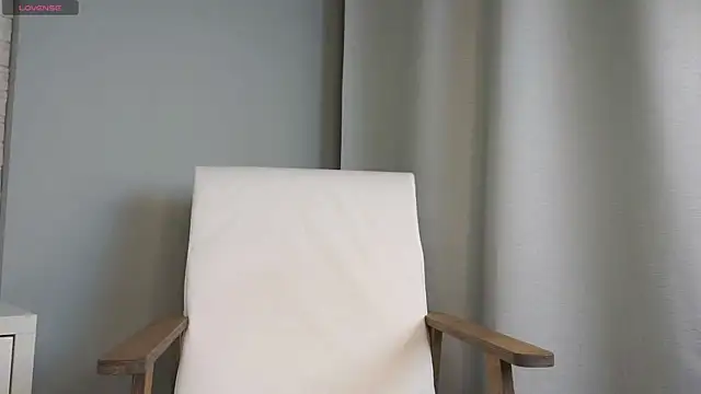 Nayeomy online show from March 29, 4:28 pm