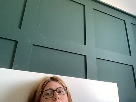 cherries17 online show from April 7, 12:51 pm