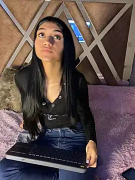 Cataleya Pinkk online show from March 30, 1:11 pm