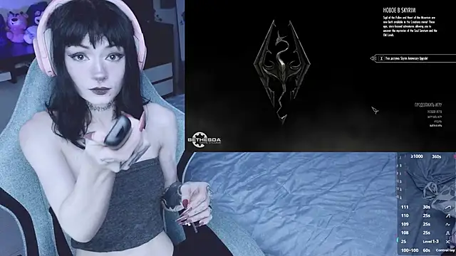 H3xD0ll online show from June 26, 5:58 pm
