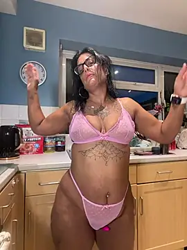 IvyBelleMilf online show from July 22, 8:54 pm