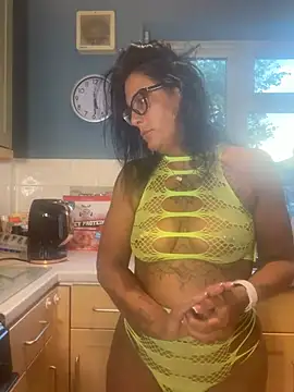 IvyBelleMilf online show from July 25, 4:30 am