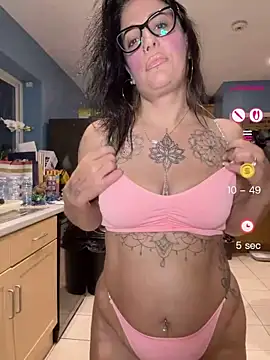 IvyBelleMilf online show from May 30, 8:49 pm