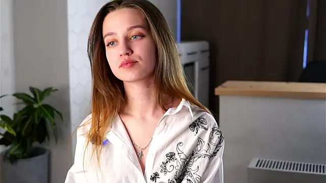 sinfulThea online show from April 3, 12:14 pm