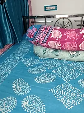 CamGirl Neha online show from June 15, 7:36 pm