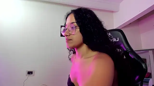 Isis black online show from April 13, 3:52 am