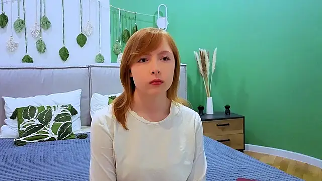 CherryCrushLove online show from March 31, 8:58 am