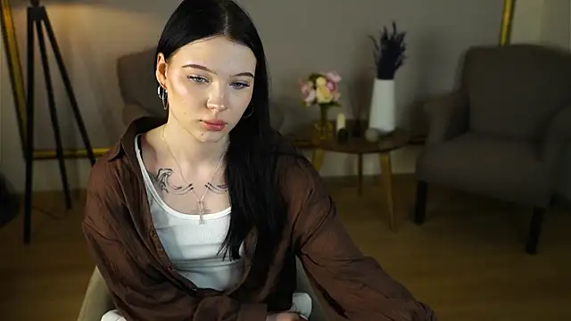 NeliaPotestio online show from April 1, 11:55 am