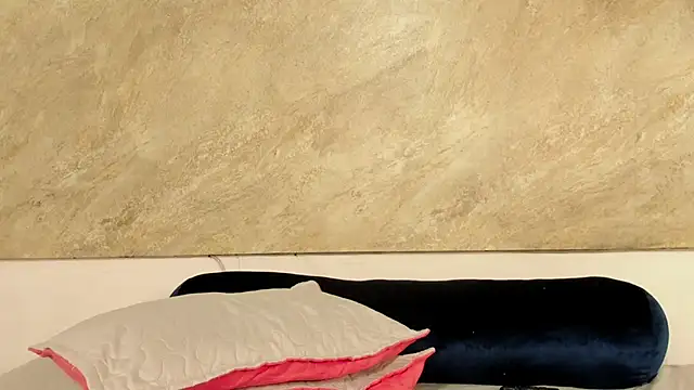 Isabelagomez2 online show from April 8, 5:15 pm