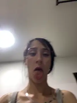 lhiamfitt10 online show from June 15, 2:56 am