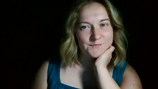 TinaKittyX online show from May 16, 7:35 pm