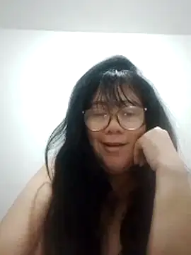 gatadeoculos online show from April 9, 12:13 am