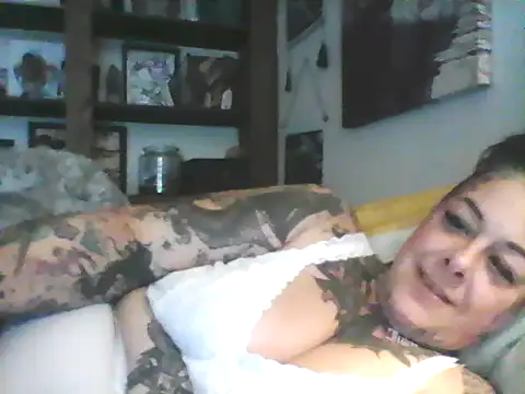Kitty bang online show from April 23, 8:33 pm