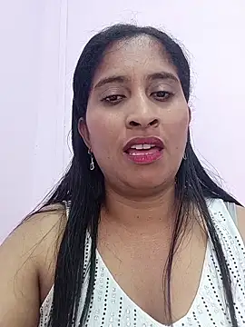 SofiaMendez1  online show from May 26, 3:22 pm