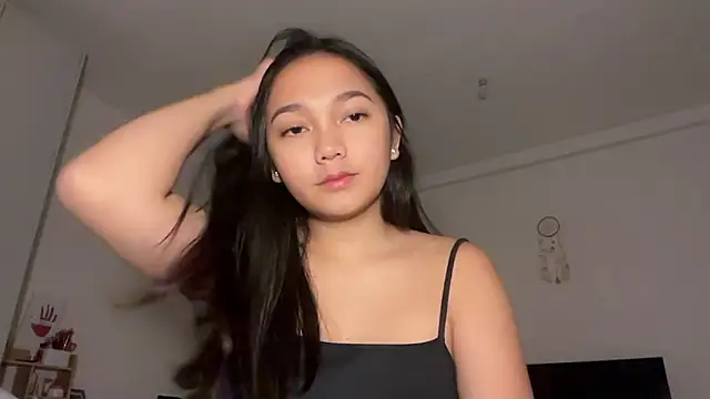 sweet yuna22 online show from April 3, 7:17 am