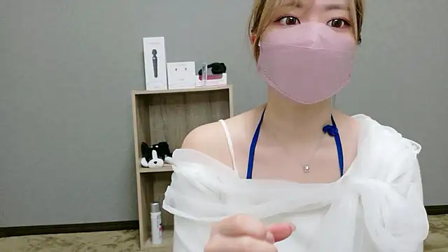 YUA 0425 online show from June 22, 5:10 pm